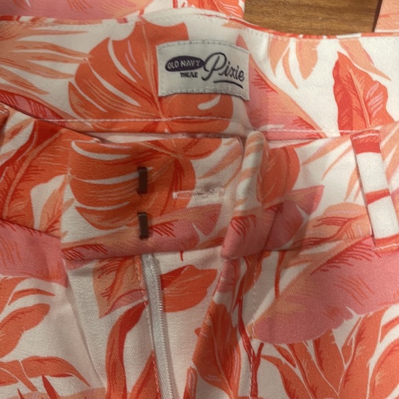 Old Navy Pixie Pants - Picture 2 of 3